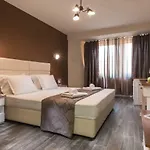 Complex Elena
